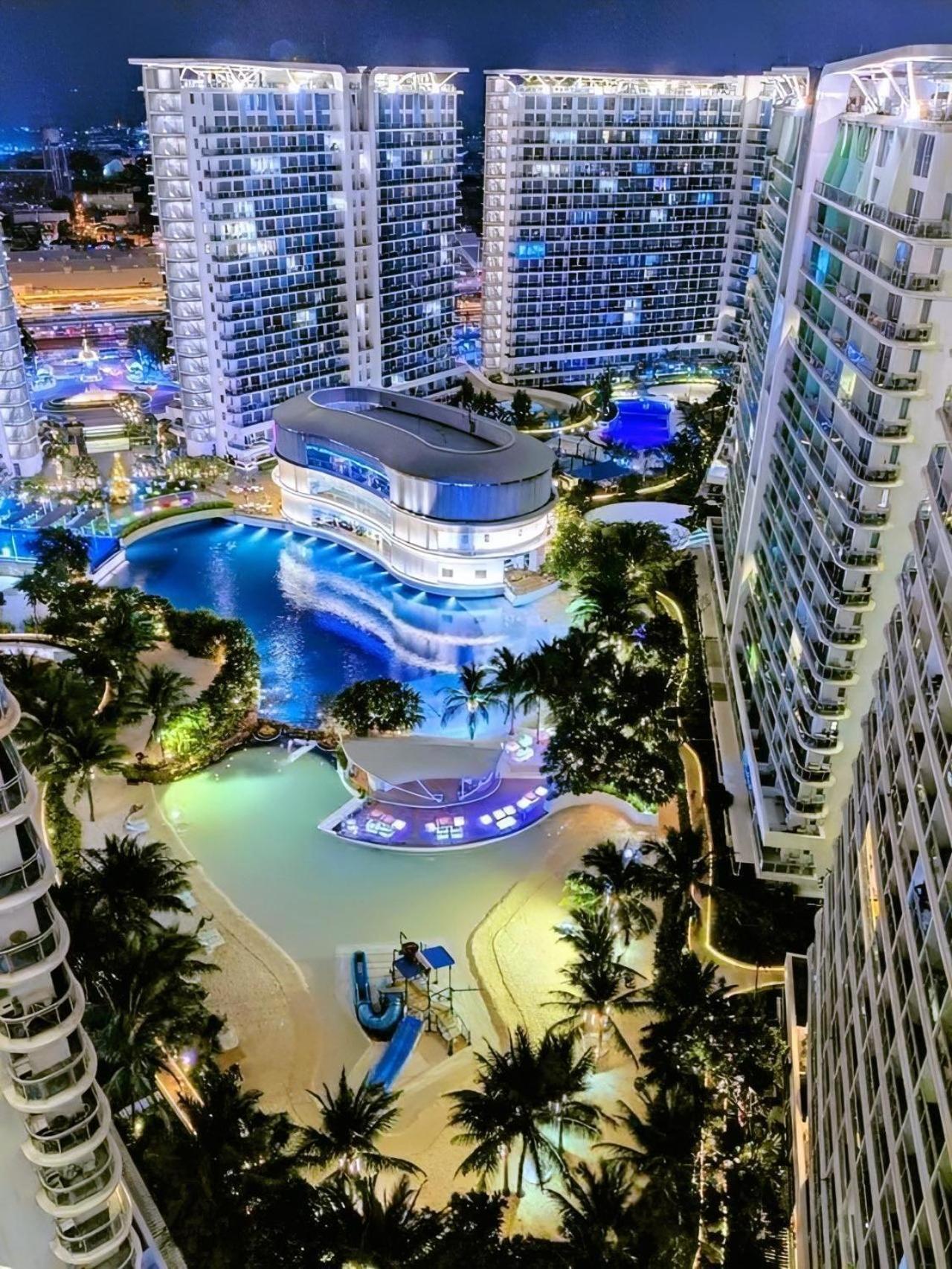 Manila Urban Resort At Azure 외부 사진