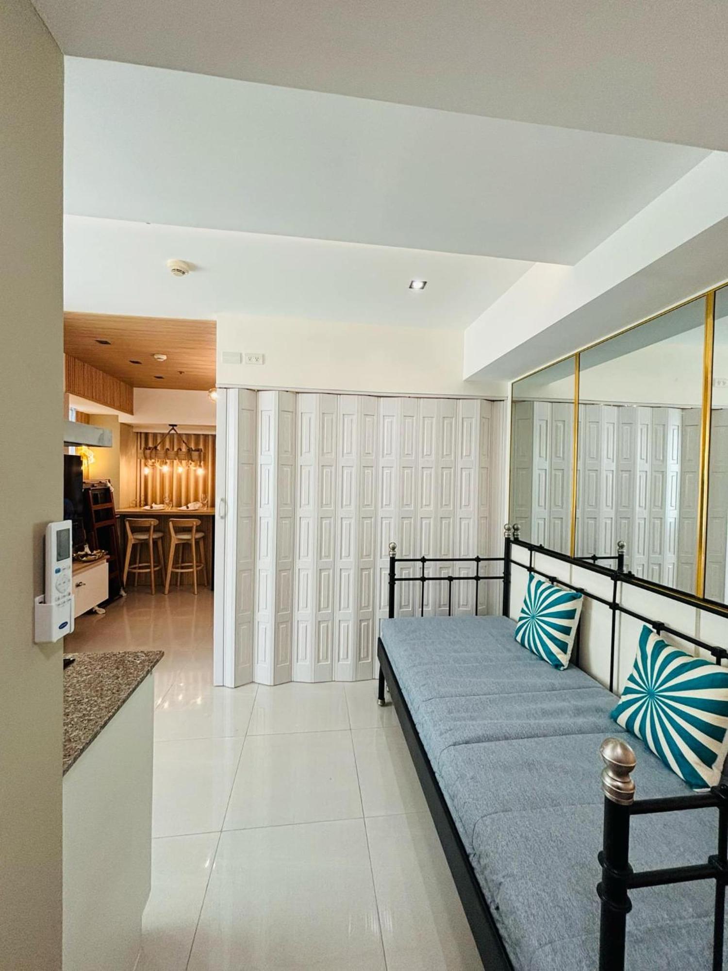 Manila Urban Resort At Azure 외부 사진