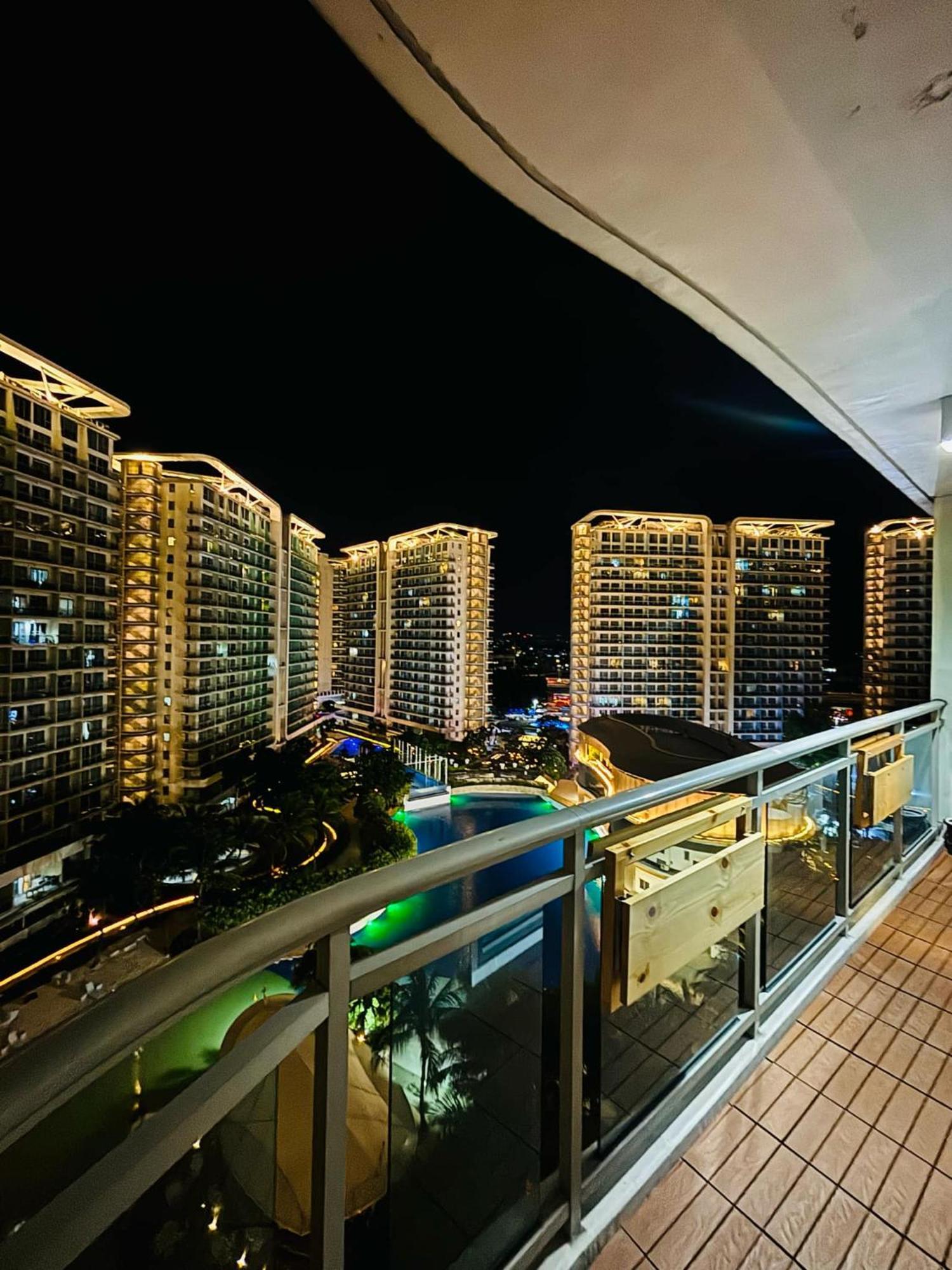 Manila Urban Resort At Azure 외부 사진